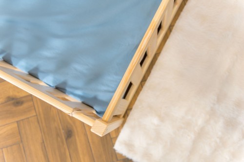 LEVI 140x200 borovica jednolůžková dětská postel Lano Nábytok