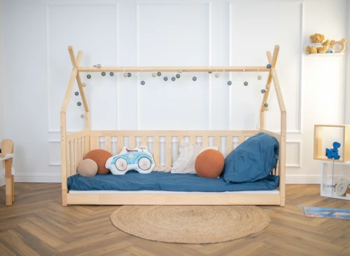 BOGUŚ 80x190 borovica detská Montessori podlahová posteľ tipi Lano Nábytok